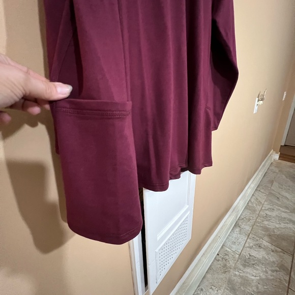 Susan Graver Weekend Collection Lounge Top with Embroidered sleeves - Picture 9 of 14